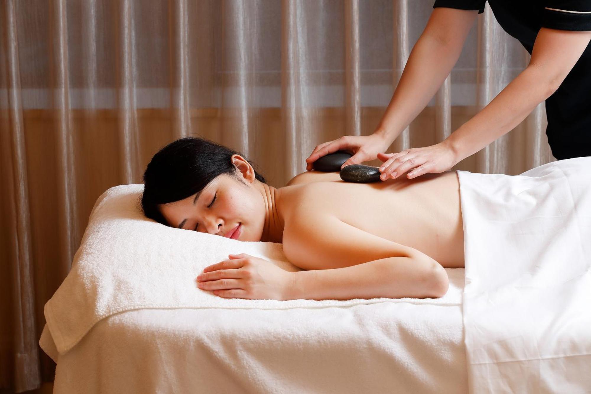 The Westin Tokyo Hotel Ngoại thất bức ảnh