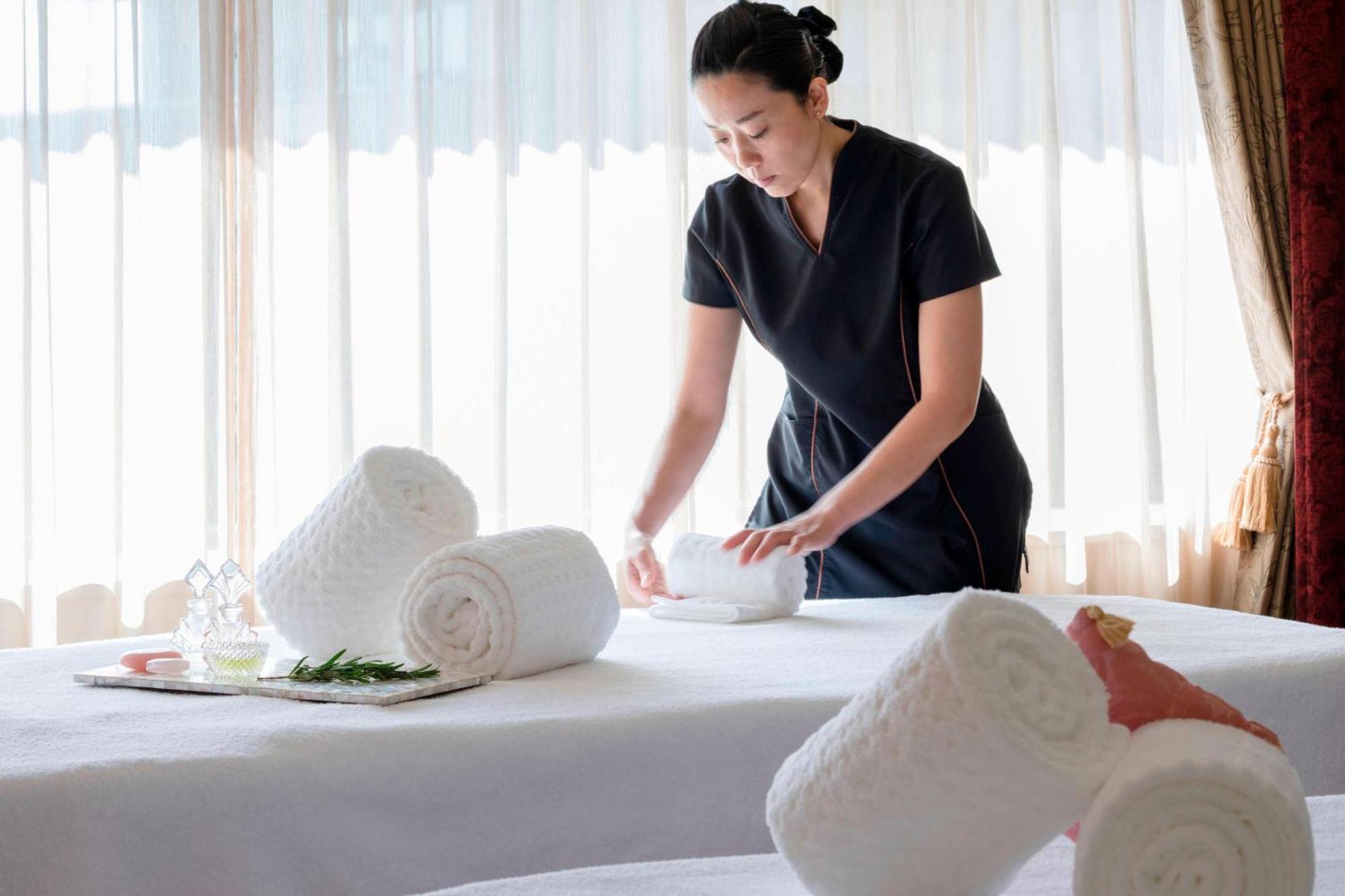 The Westin Tokyo Hotel Ngoại thất bức ảnh