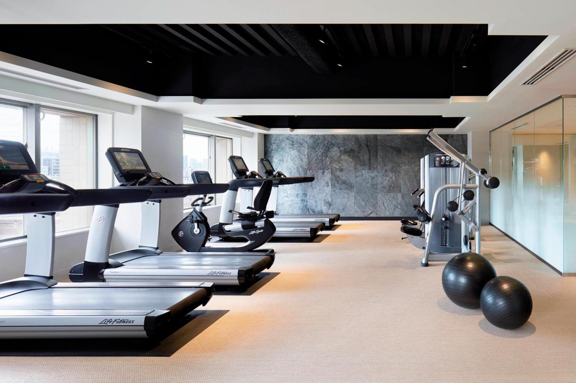 The Westin Tokyo Hotel Ngoại thất bức ảnh